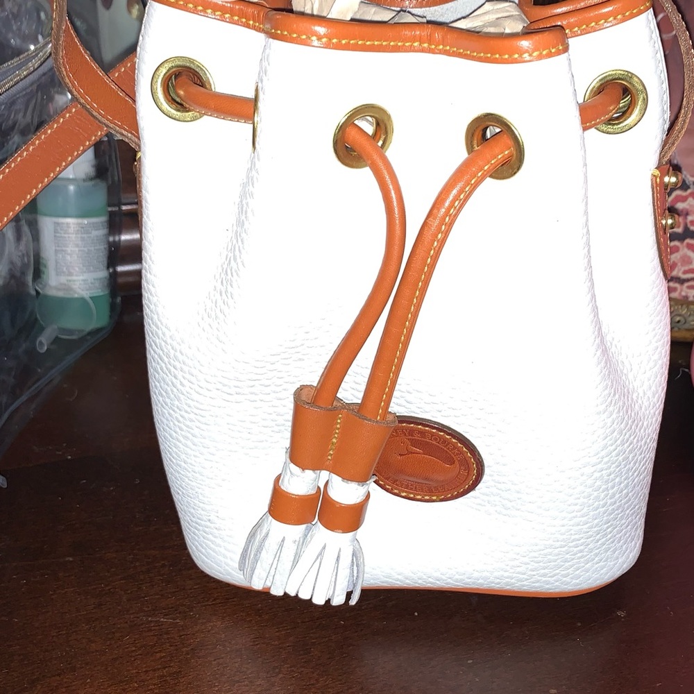 Authentic Dooney and Bourke White Bucket bag